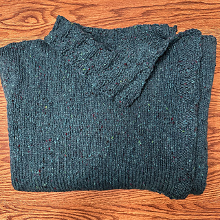 A look at the collar with the carrageenan moss ribbing.