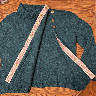 Snaps were a great idea because you don’t want to ruin the clean lines of the tunic drape.