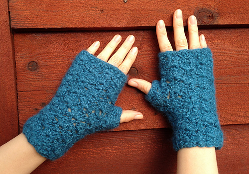 Hermione Shell Mittens photo 2