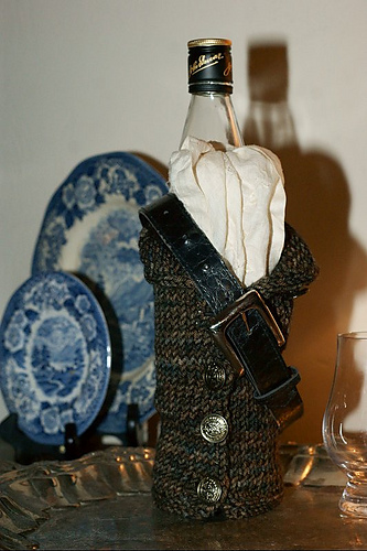 Whisky Vest - Jamie photo 1