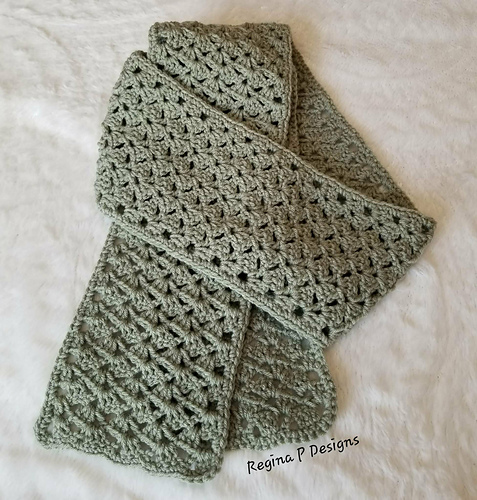 Naomi Scarf