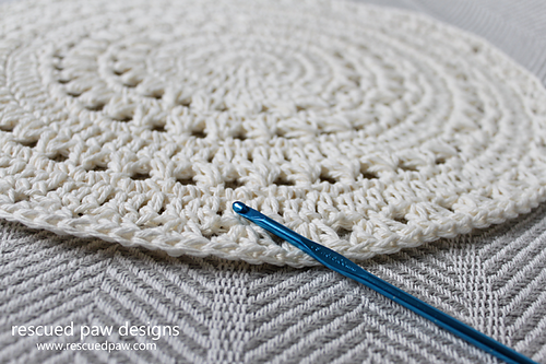 Simple Crochet Doily photo 3