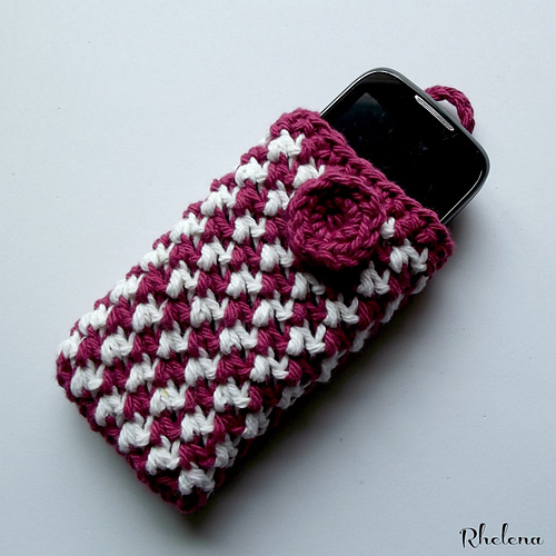 Alternating Phone Pouch photo 1