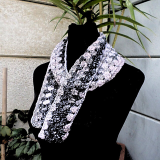 Granny Stripe Skinny Scarf