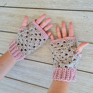 Fingerless Granny Square Mittens Pattern