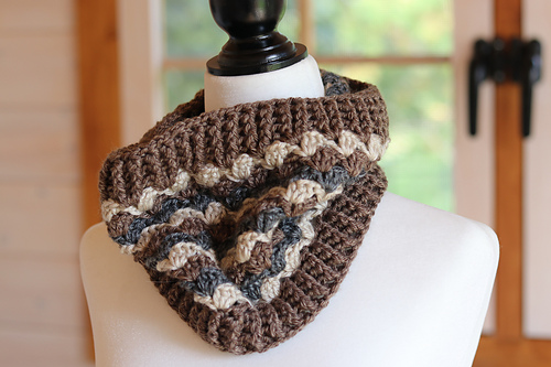 Stepping Stone Cowl