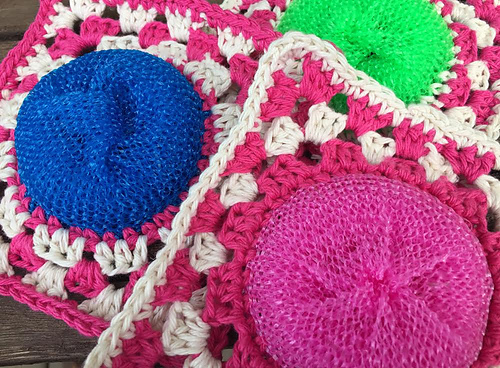 Circle Granny Square Scrubby photo 6