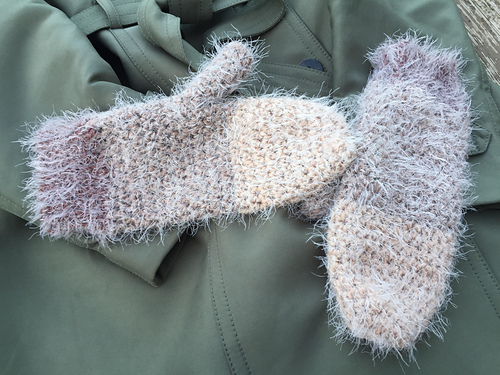 Cozy Latte Mittens photo 3