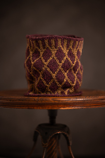 Worsted Cowl in Harvest Hues Worsted in Elder and Flax.