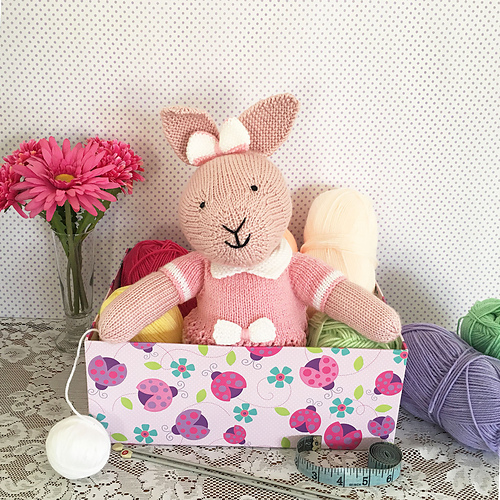 Ravelry: Daisy Bunny pattern by Rowena Dawson