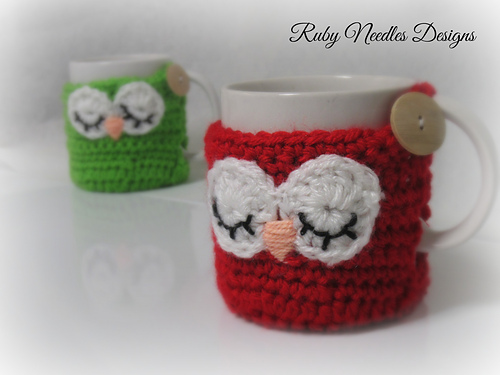 Ravelry: Owl Cup Cozy pattern by Ruby Needles