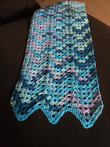 Granny Chevron Table Runner photo 3