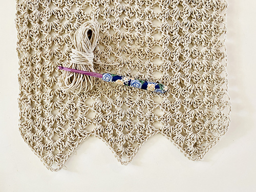 Granny Chevron Table Runner photo 7