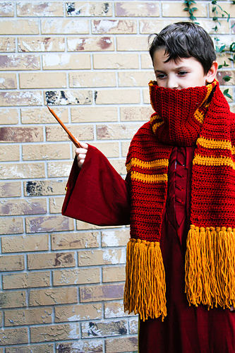 Gryffindor-husets skjerf - Katie Clary