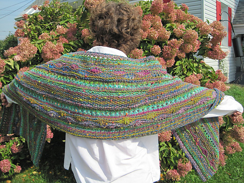 Stitch Sampler Shawl photo 4