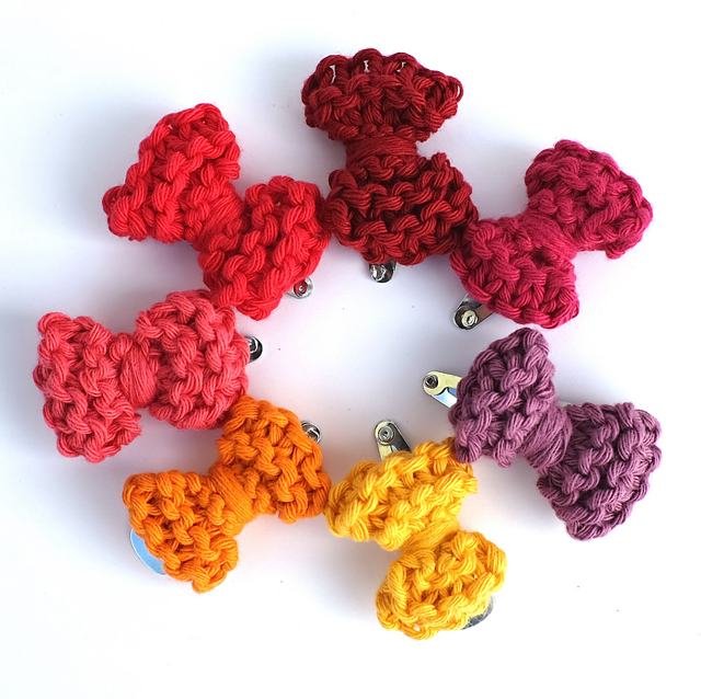 Color me knots