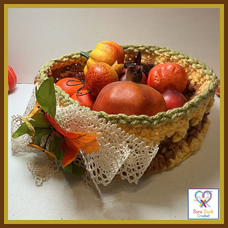 Ravelry: Thanksgiving Chunky Basket pattern by Sara Sach
