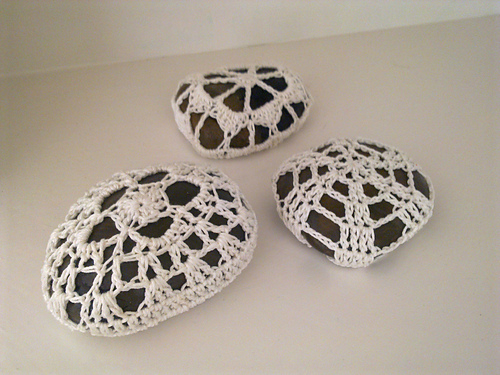 Doily pebbles photo 4