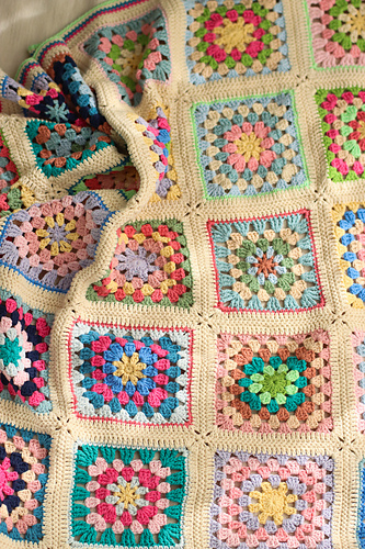 Gå-til Granny Blanket - Say Little Hen