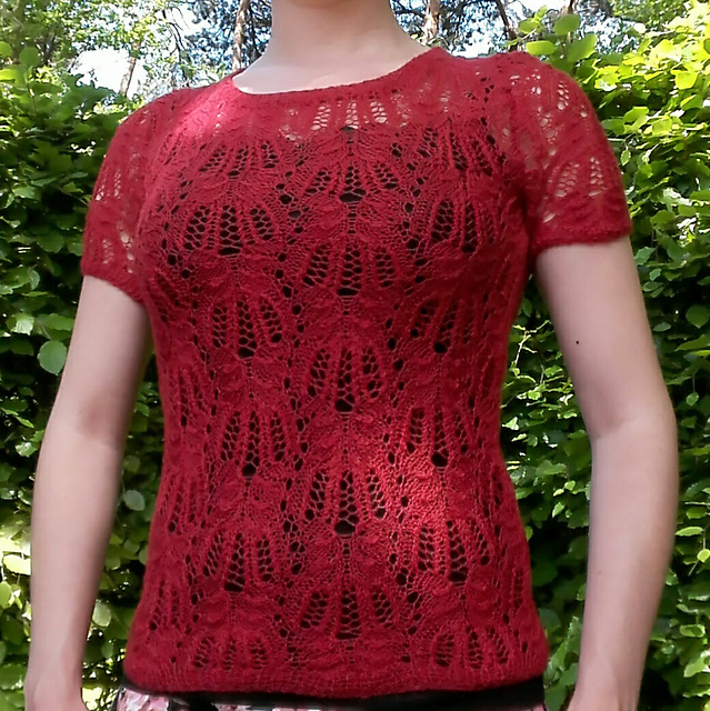 Ravelry Frost flowers sweater pattern by Semailles moissons