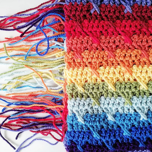 Ravelry Rainbow Kisses Blanket pattern by Helen McLean