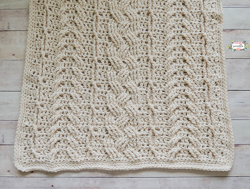 Heirloom Cabled Throw photo 2