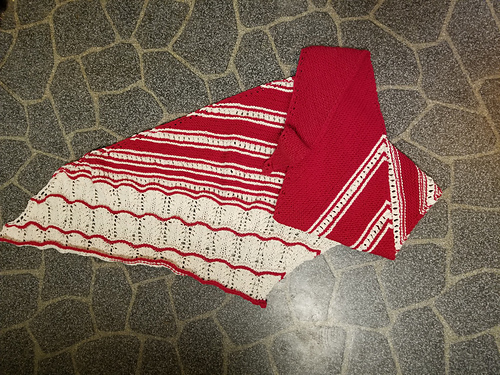 Ravelry: Illango Shawl pattern by Nikolett Corley Designs