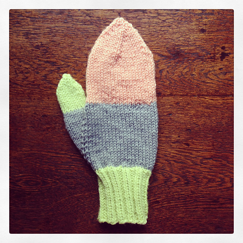 Ravelry Colour Block Mittens pattern by Shara Made
