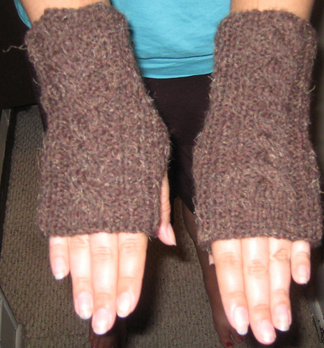 Cabled Earwarmer and Fingerless Mitts photo 3