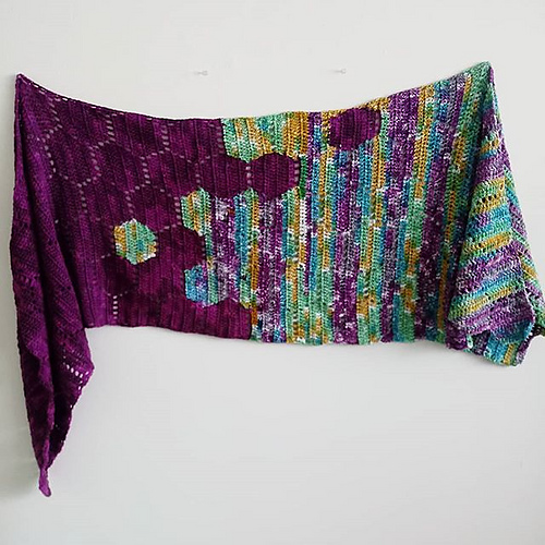 Modern Honeycomb Crochet Shawl photo 7