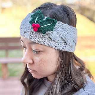 styling idea for the holly motif