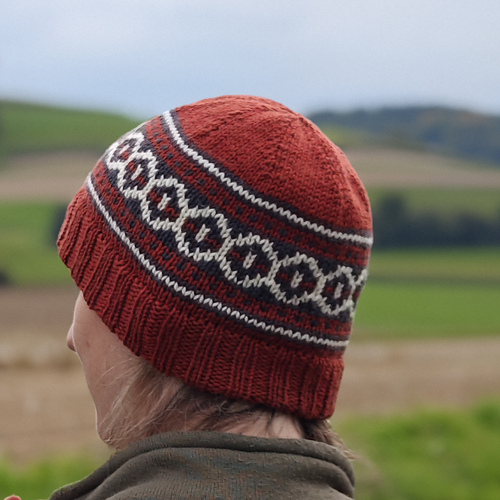 Ravelry Mani Hat pattern by Asita Krebs