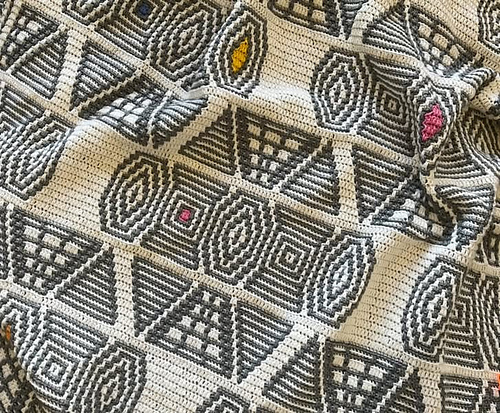 BELATRIX Mosaic Blanket