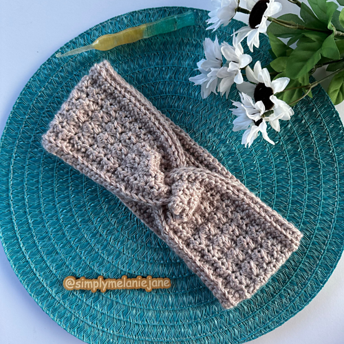 Ravelry Wolf Canyon Ear Warmer pattern by Melanie Jane