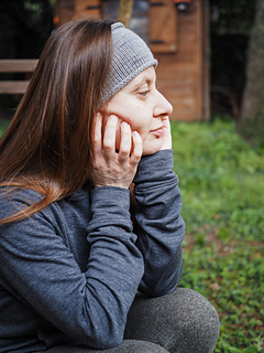 The Zero Waste set: use one 100g skein to knit both the Lounge Hat and the matching Headband.