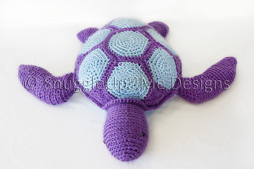 Ravelry: Crochet Sea Turtle Pattern - Pillow Pal pattern by Annie Wang