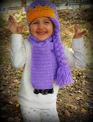 Princess Hat and Scarf photo 1