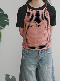153 cm, wearing size XL