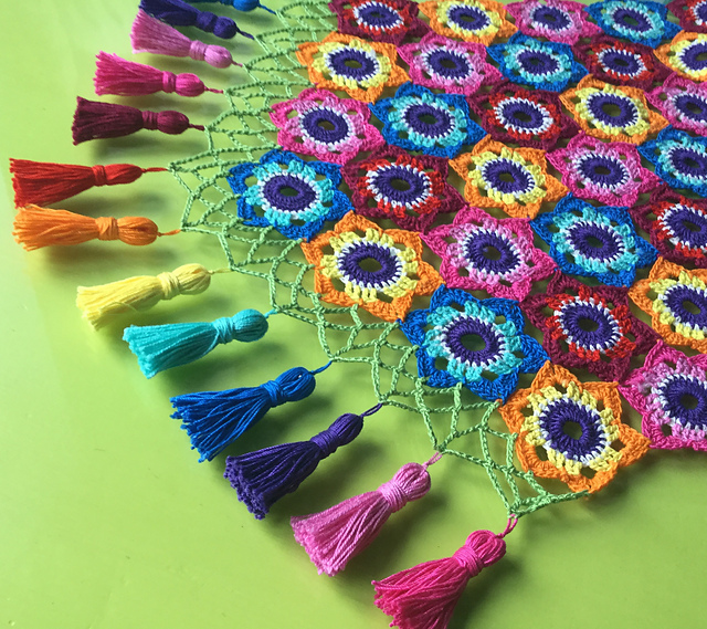 Ravelry SoozJewels' Dressing table runner