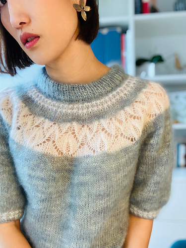 Fjerfjær Bluse - Yeon Hwa Lee