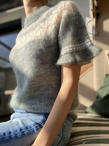 Fjerfjær Bluse - Yeon Hwa Lee