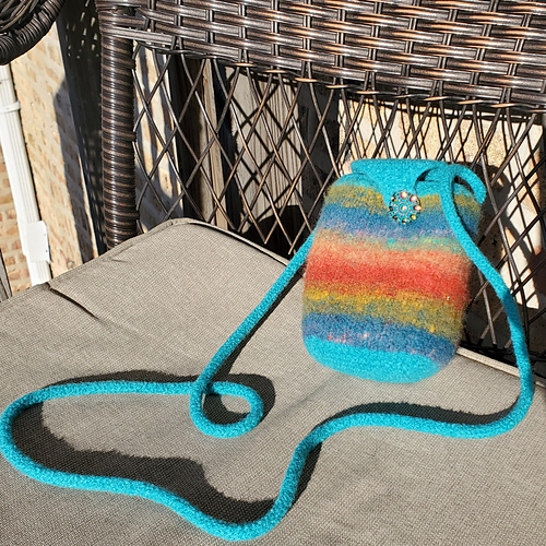 Ravelry: Fab Little Felted Bag pattern by Paula King