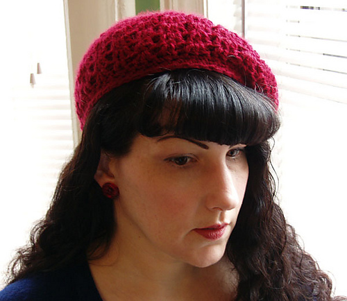 V Stitch Beret and Cowl photo 4