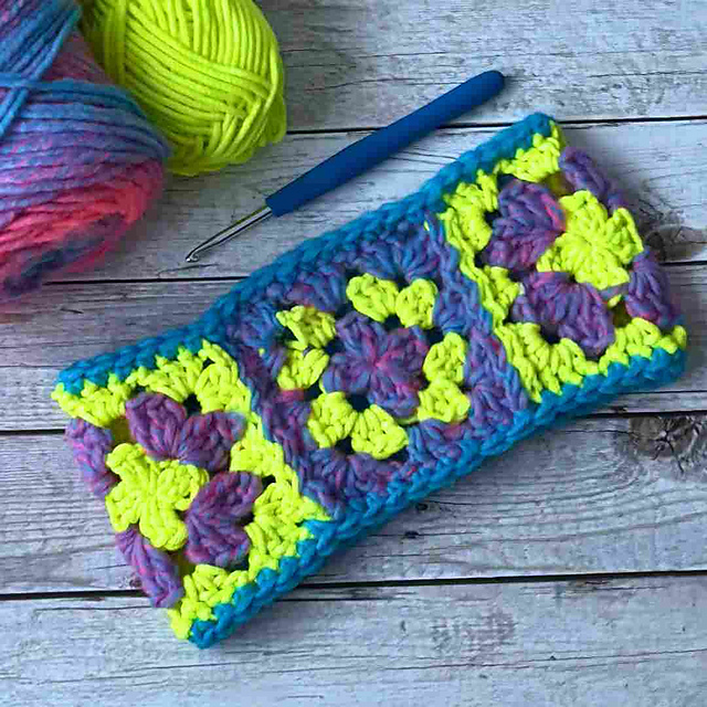 Glow Yarn Granny Headband