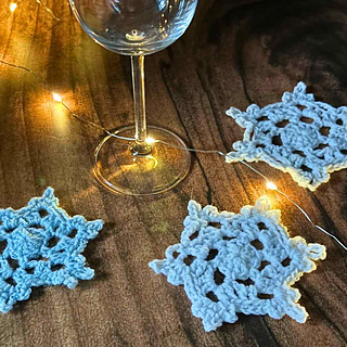 Christmas snowflake crochet coaster pattern printable
