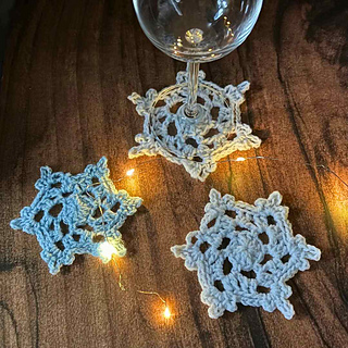 Christmas snowflake crochet coaster pattern printable