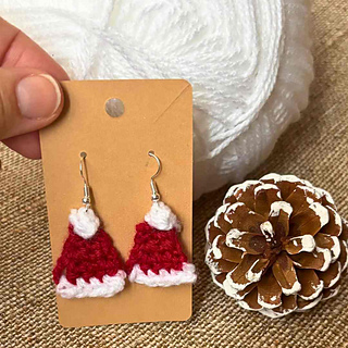 Festive Santa Claus Hat Earrings Crochet Pattern for Christmas