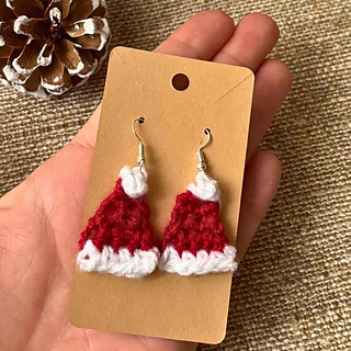 Festive Santa Claus Hat Earrings Crochet Pattern for Christmas