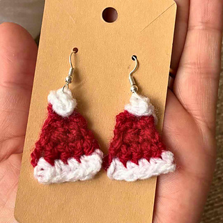 Festive Santa Claus Hat Earrings Crochet Pattern for Christmas