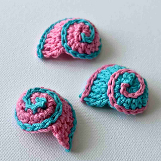 Fibonacci seashell crochet pattern